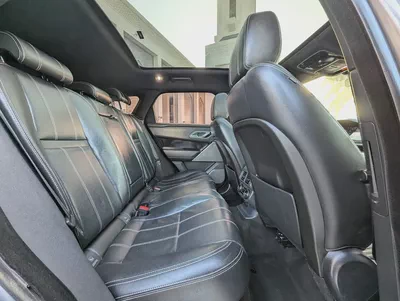 LAND ROVER RANGE ROVER VELAR 2020 R-DYNAMIC SE GCC IN EXCELLENT CONDITION-3