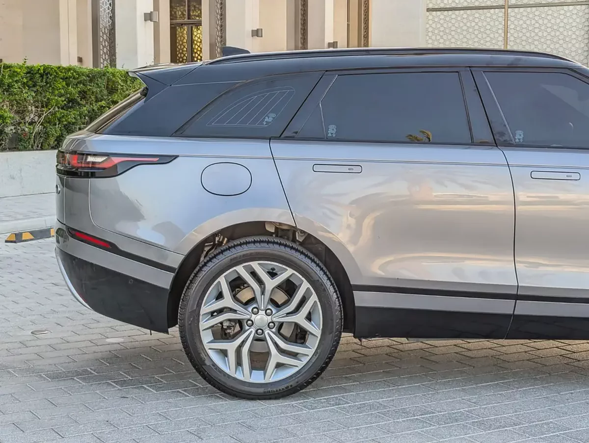 LAND ROVER RANGE ROVER VELAR 2020 R-DYNAMIC SE GCC IN EXCELLENT CONDITION-12-12