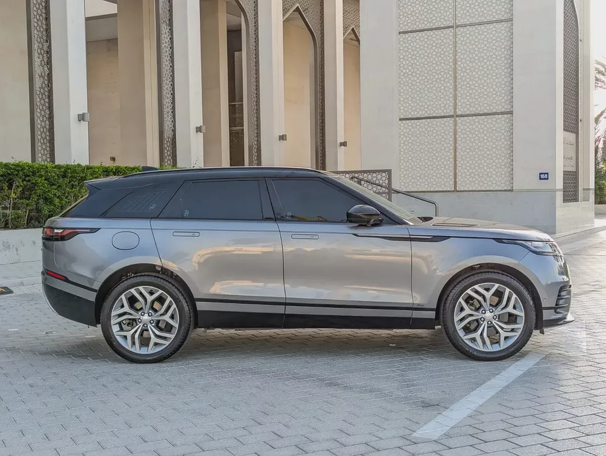 LAND ROVER RANGE ROVER VELAR 2020 R-DYNAMIC SE GCC IN EXCELLENT CONDITION-16-16