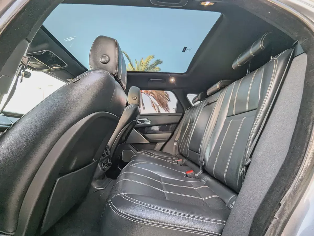 LAND ROVER RANGE ROVER VELAR 2020 R-DYNAMIC SE GCC IN EXCELLENT CONDITION-4-4