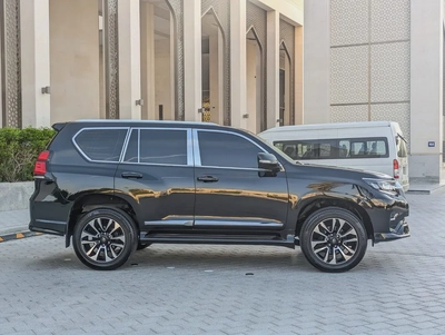 TOYOTA PRADO 2019 V4 2.7L GCC SPECIFICATION IN EXCELLENT CONDITION-16