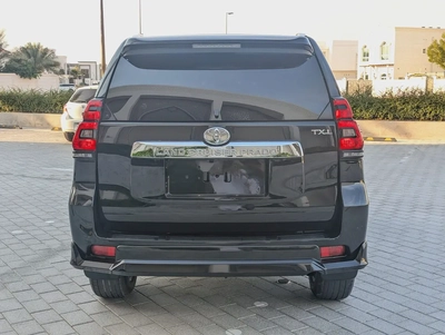 TOYOTA PRADO 2019 V4 2.7L GCC SPECIFICATION IN EXCELLENT CONDITION-17