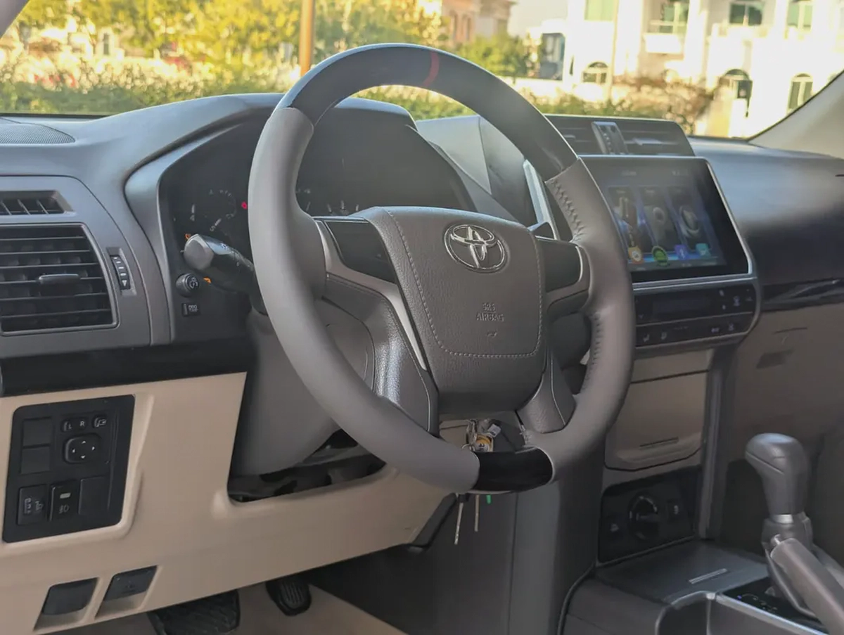 TOYOTA PRADO 2019 V4 2.7L GCC SPECIFICATION IN EXCELLENT CONDITION