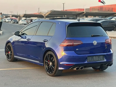 2016 Volkswagen Golf R - مواصفات خليجية بحالة جيدة-5