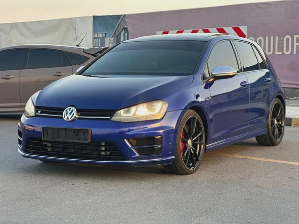2016 Volkswagen Golf R - مواصفات خليجية بحالة جيدة