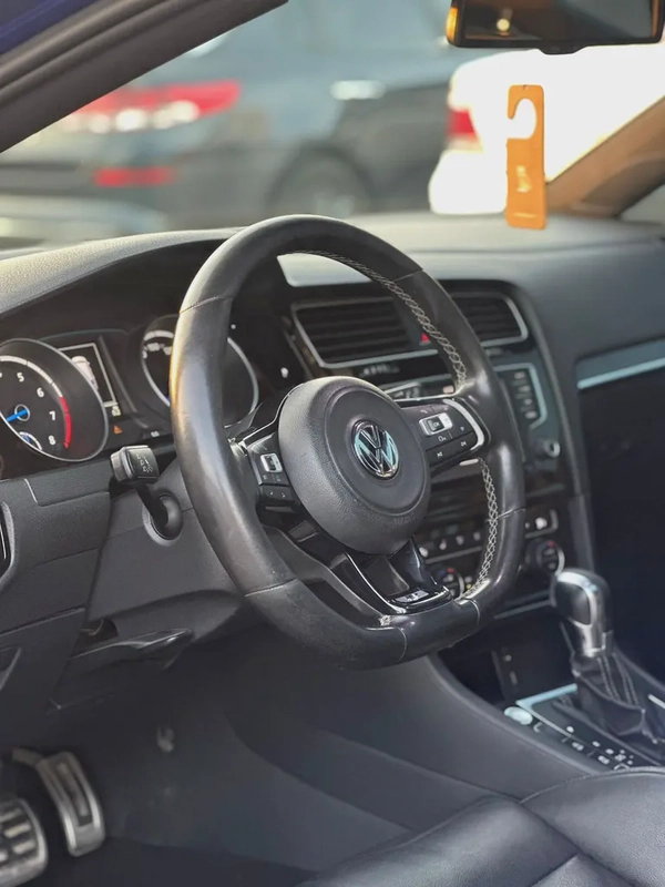2016 Volkswagen Golf R - مواصفات خليجية بحالة جيدة