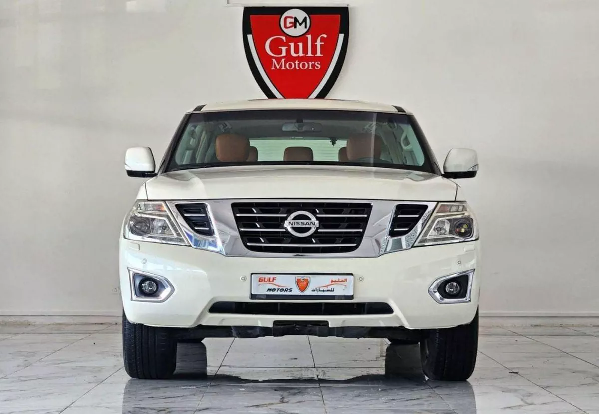 Nissan Patrol SE T2 LEATHER V8 5.6L-8CYL EXCELLENT CONDITION- SUNROOF - LEATHER INTERIOR-1-0