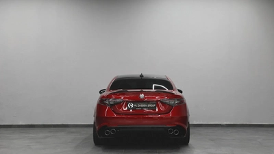 Alfa Romeo Giulia Super-5