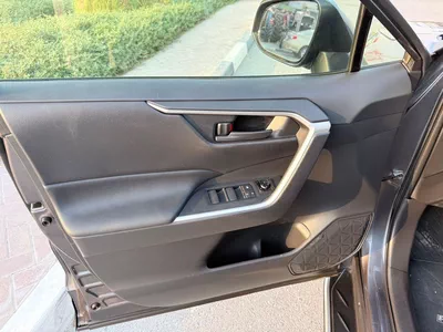 Toyota RAV4 LE 2019 RAV4-16