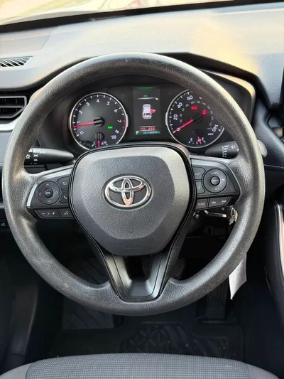 Toyota RAV4 LE 2019 RAV4-7
