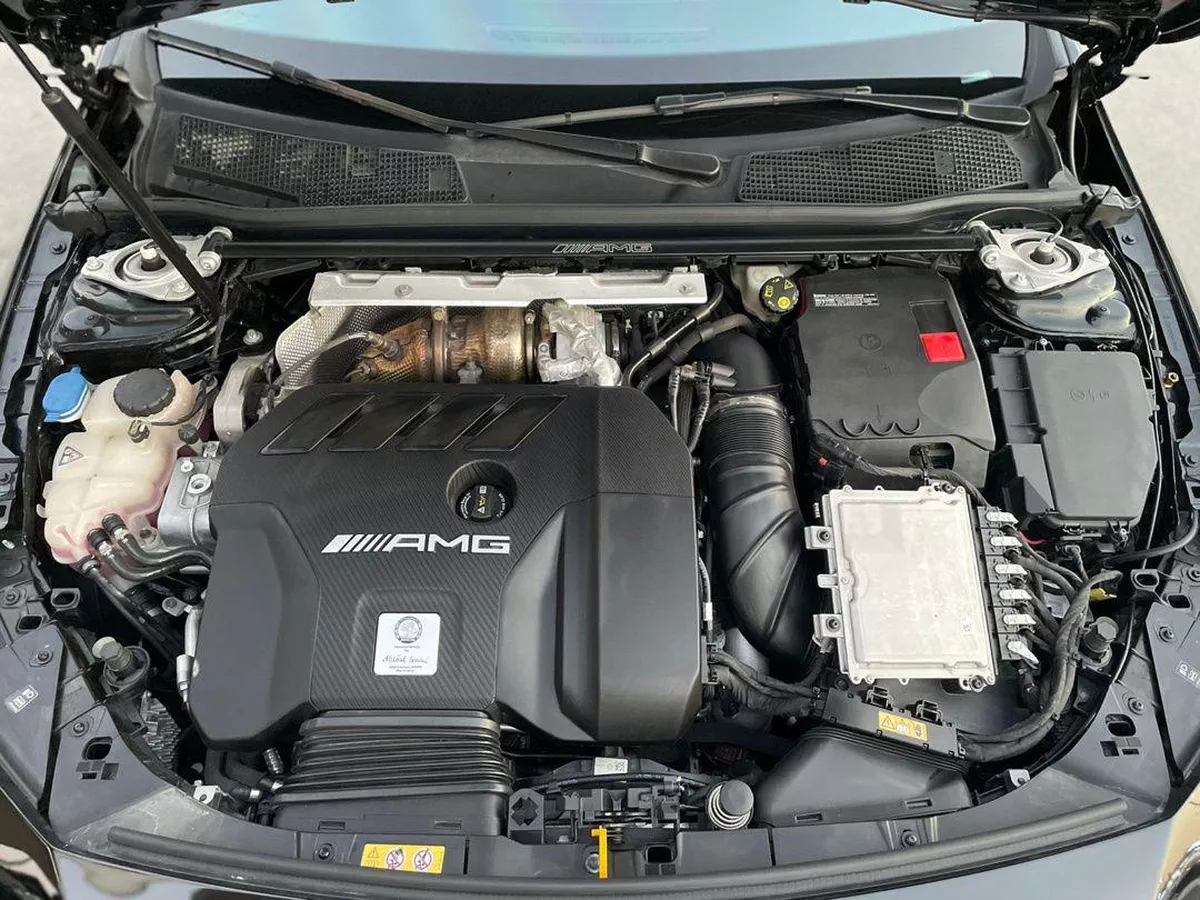 For sale Mercedes-Benz CLA 250 II (C118, X118), 2.0 l, 2023 in UAE, Sharjah-18-18