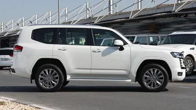 Toyota Land Cruiser GXR TOYOTA LAND CRUISER GXR 3.5L PETROL FULL OPTION 0KM-2