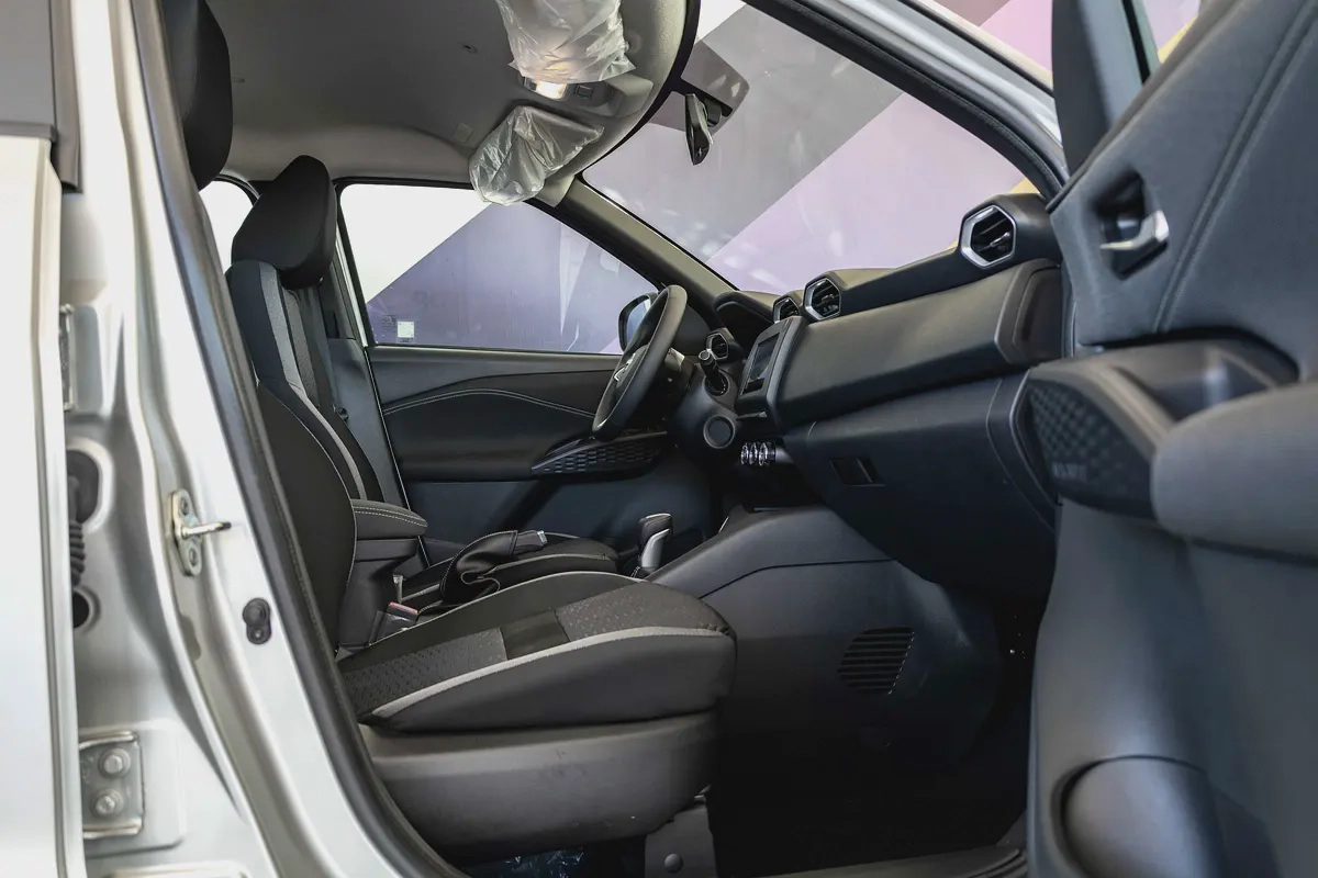 2026 Nissan Magnite S | AED 760 Monthly | Free Courtesy Car Included | Dealership Warranty 3 years-18-18