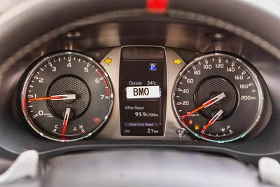2026 TOYOTA HILUX 4WD 4.0 GR SPORT EXL FOR EXPORT AED 170,000/--4