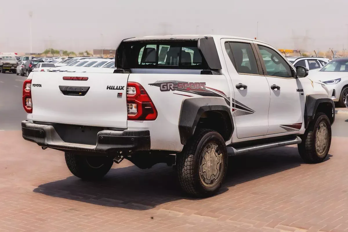 2026 TOYOTA HILUX 4WD 4.0 GR SPORT EXL FOR EXPORT AED 170,000/--1-1