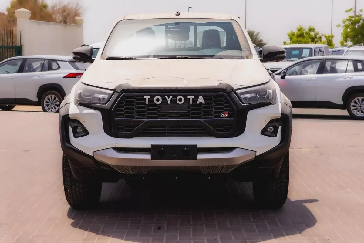 2026 TOYOTA HILUX 4WD 4.0 GR SPORT EXL FOR EXPORT AED 170,000/--2-2