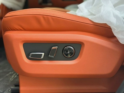 Rox01 / 7 Seats-13