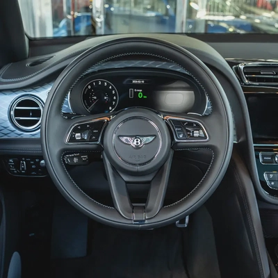 2023  BENTLEY BENTAYGA S HYBIRD  DONE  ONLY 18,000KM-10