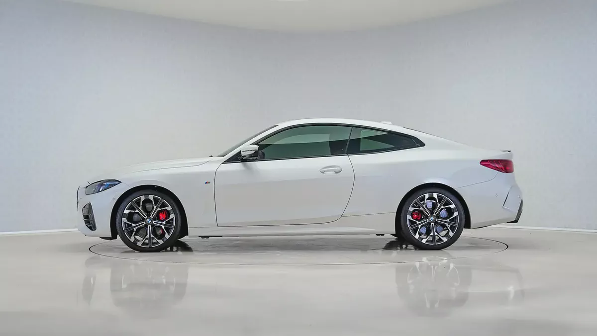 2025 BMW 430i M Sport | GCC Specs | BMW Warranty & Service October 2030-9-9