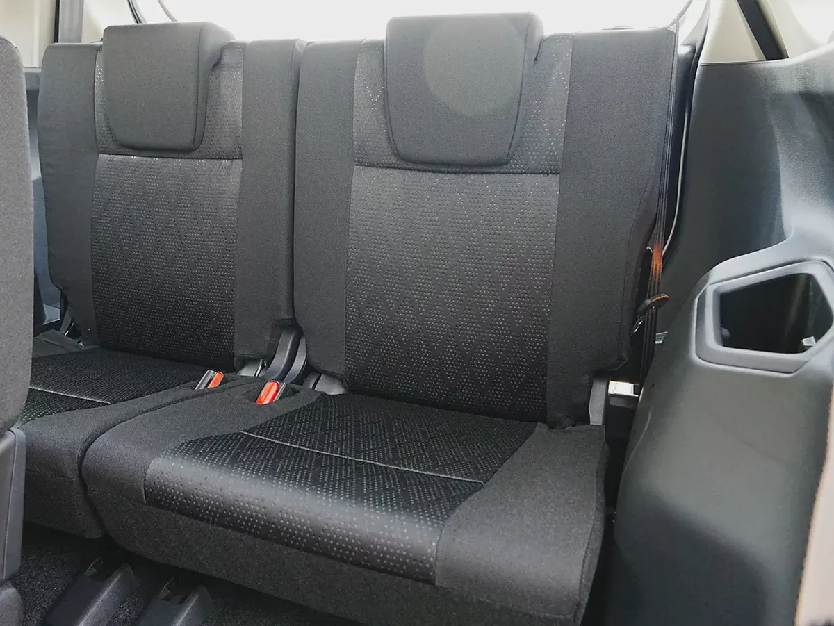Brand New 2026 Toyota Veloz GX - GCC Specs - 7 Seater Family SUV-14-14