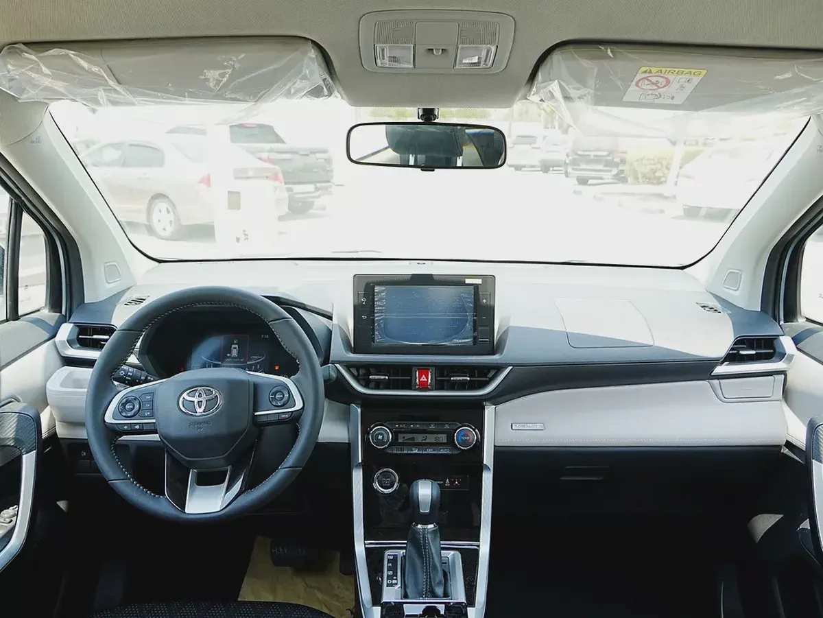 Brand New 2026 Toyota Veloz GX - GCC Specs - 7 Seater Family SUV-6-6