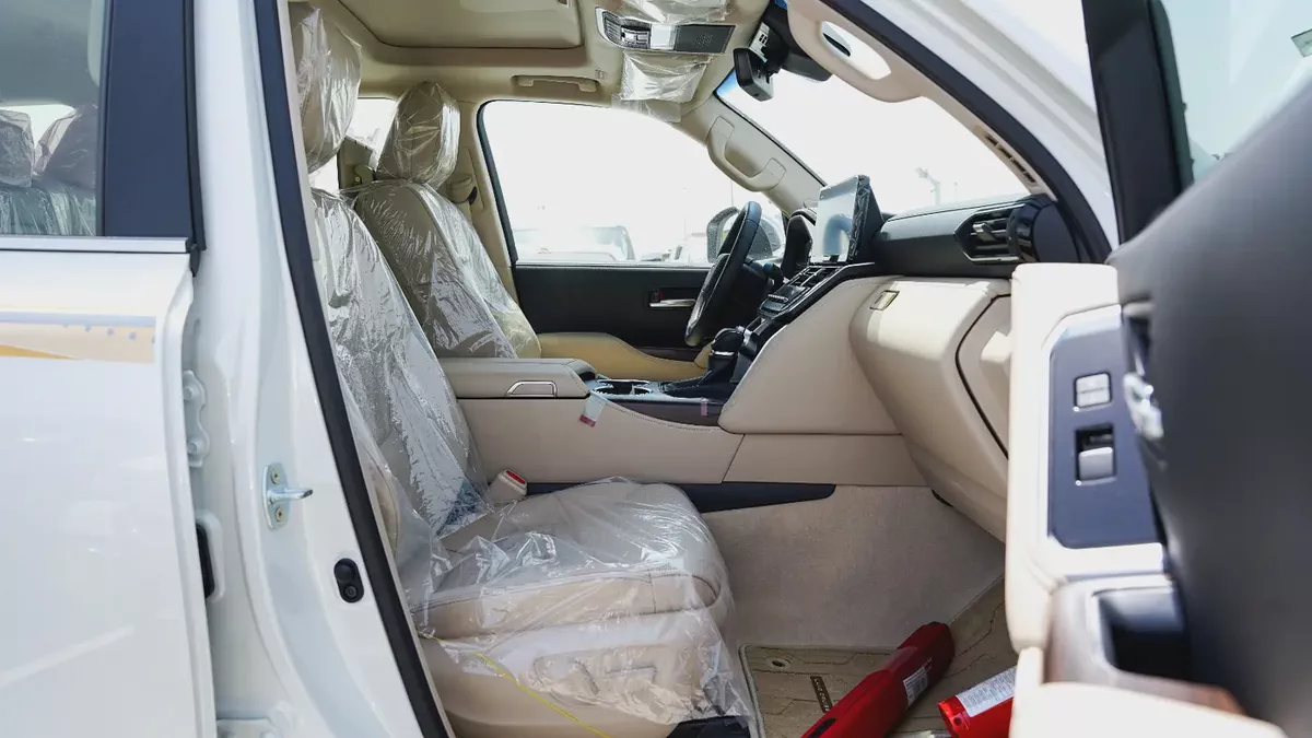 2026 Toyota Land Cruiser VXR 4.0L GCC Specs-11-11