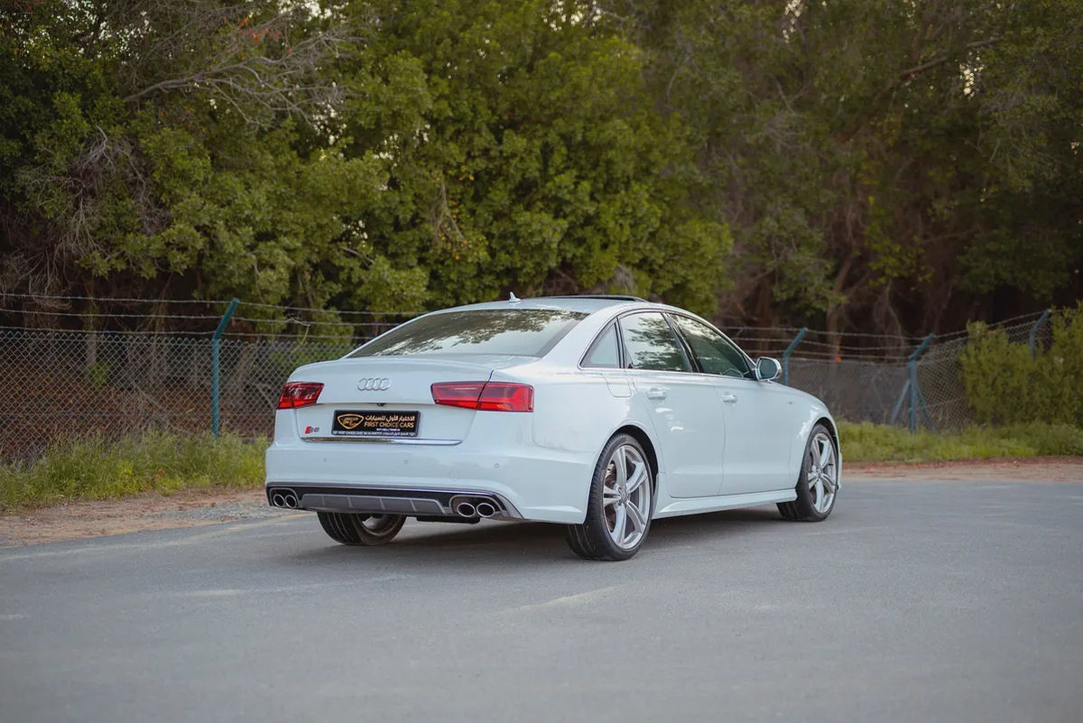 S6 4.0 TFSI QUATTRO | GCC Specs | REF#A85789-3-3