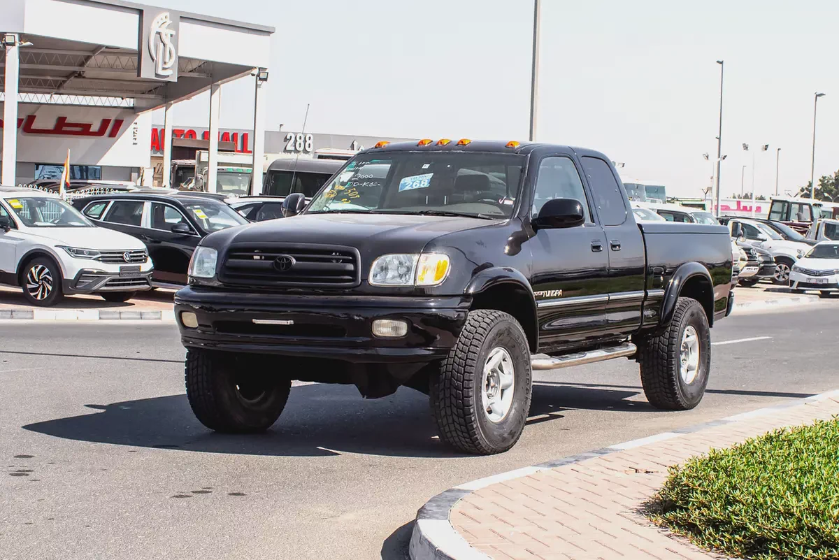 2000 - TOYOTA TUNDRA 4X4 - IMMCULATE CONDITION - ONLY 82,000 KM-1-1