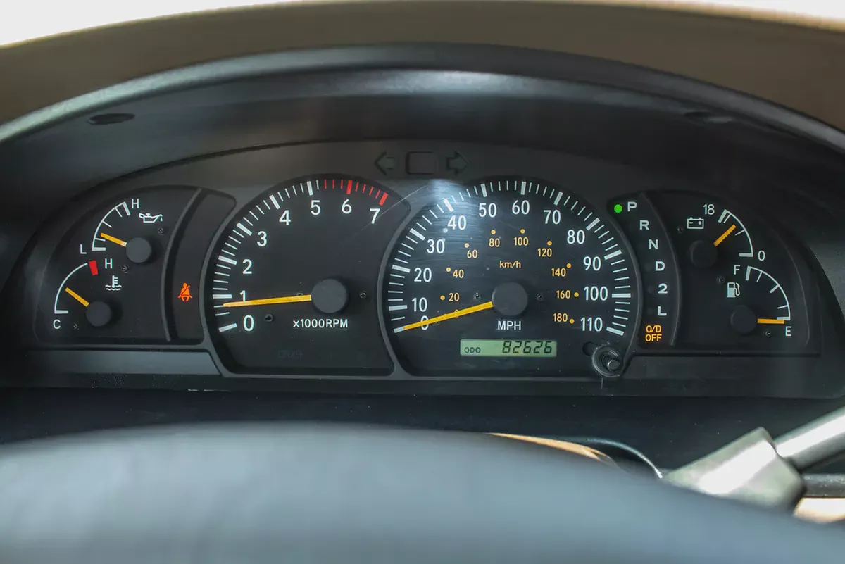 2000 - TOYOTA TUNDRA 4X4 - IMMCULATE CONDITION - ONLY 82,000 KM-7-7