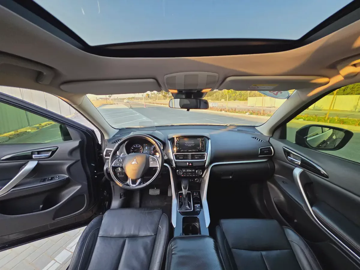 Mitsubishi Eclipse Cross GLX 2018 | GCC Specs | Well Maintained-14-14