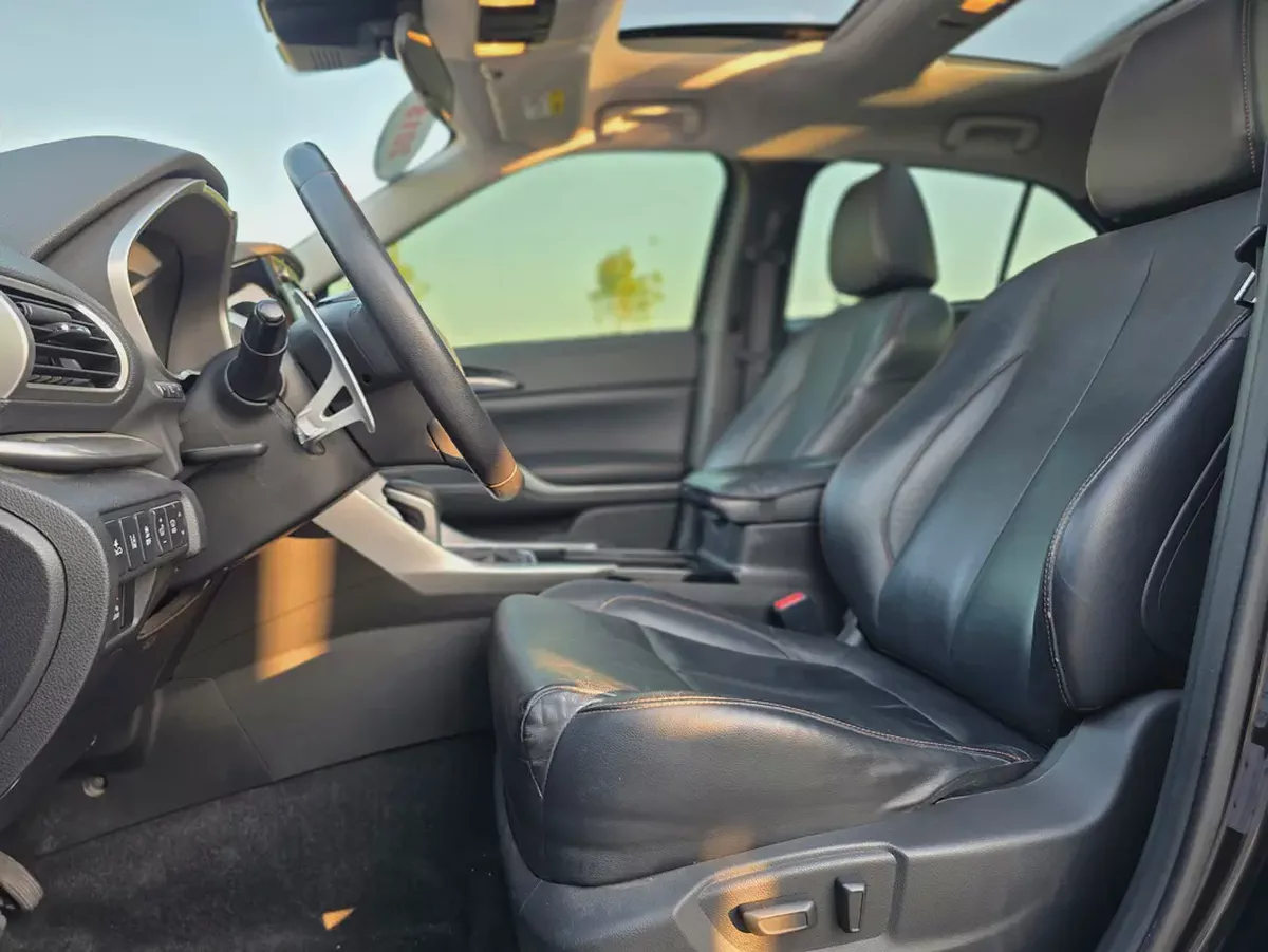 Mitsubishi Eclipse Cross GLX 2018 | GCC Specs | Well Maintained-6-6