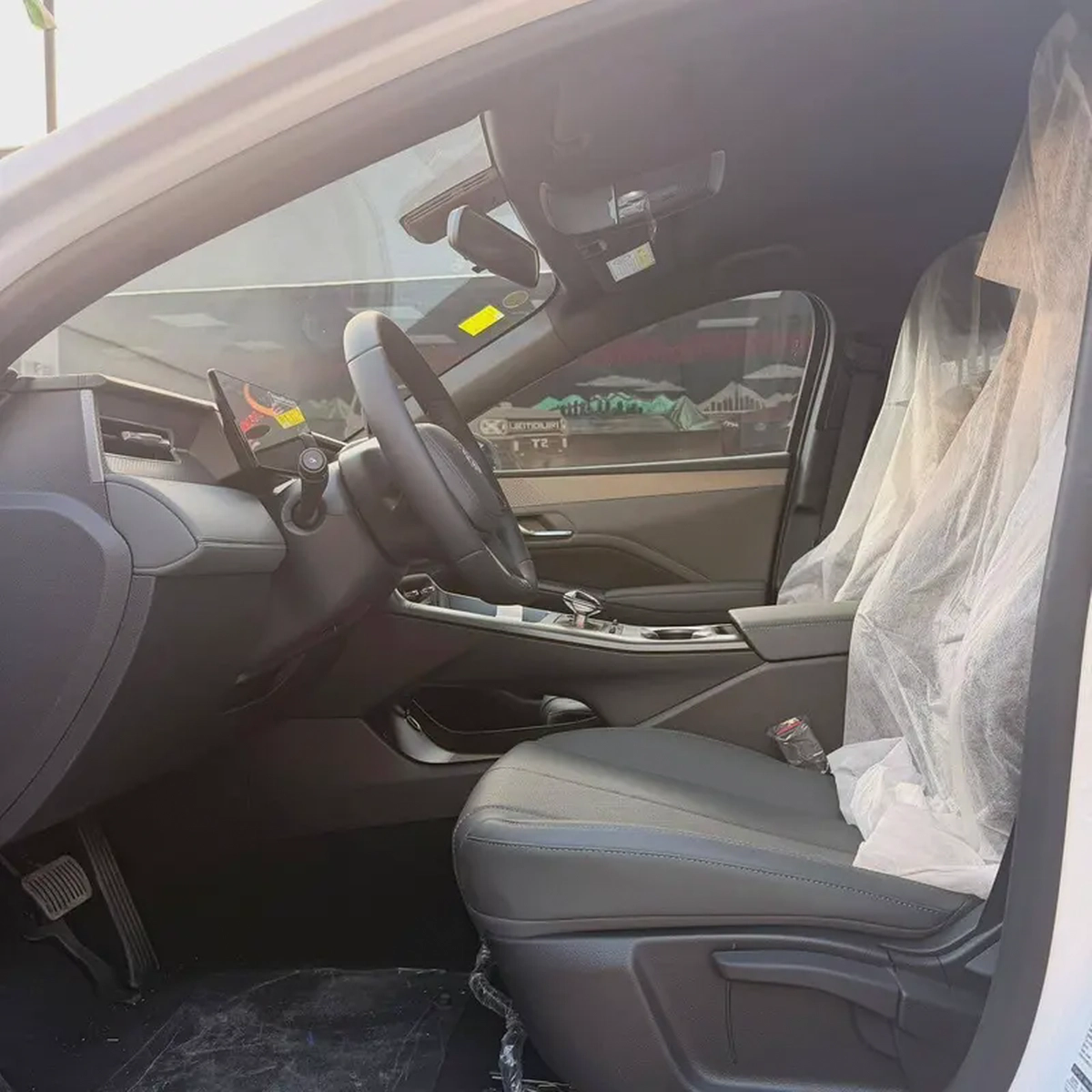 BYD Qin Plus DM-i Honor Edition 2025 - Chinese Specs - Brand New-10-10