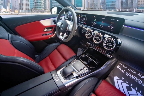 3,435 P.M | 0% DownPayment | Merc Warranty+Service | 4Matic+