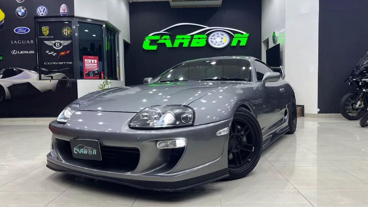 Toyota Supra-1-0