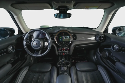 Mini Cooper S -Jubilee Edition- GCC-Mini Cooper Service History Available-Just Been Service-Special-9