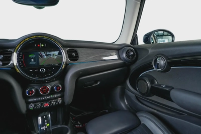 Mini Cooper S -Jubilee Edition- GCC-Mini Cooper Service History Available-Just Been Service-Special-11
