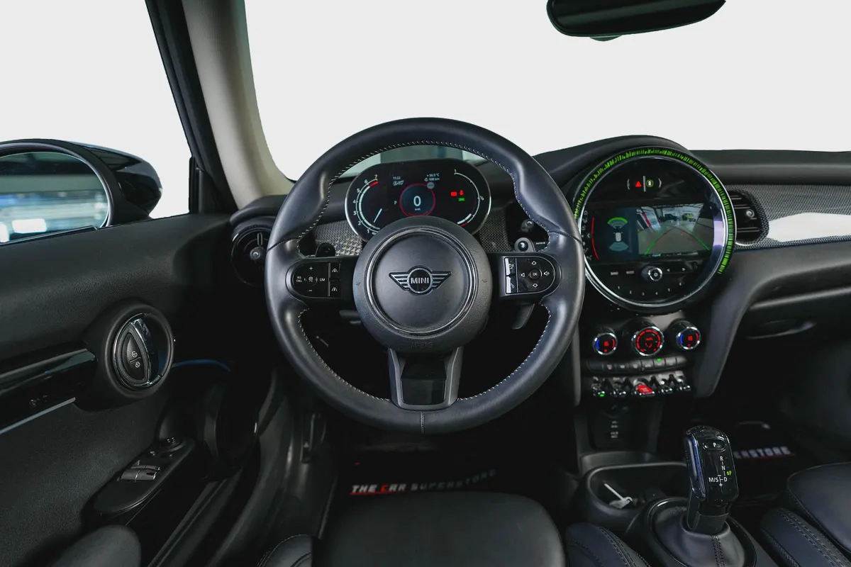 Mini Cooper S -Jubilee Edition- GCC-Mini Cooper Service History Available-Just Been Service-Special-14-14