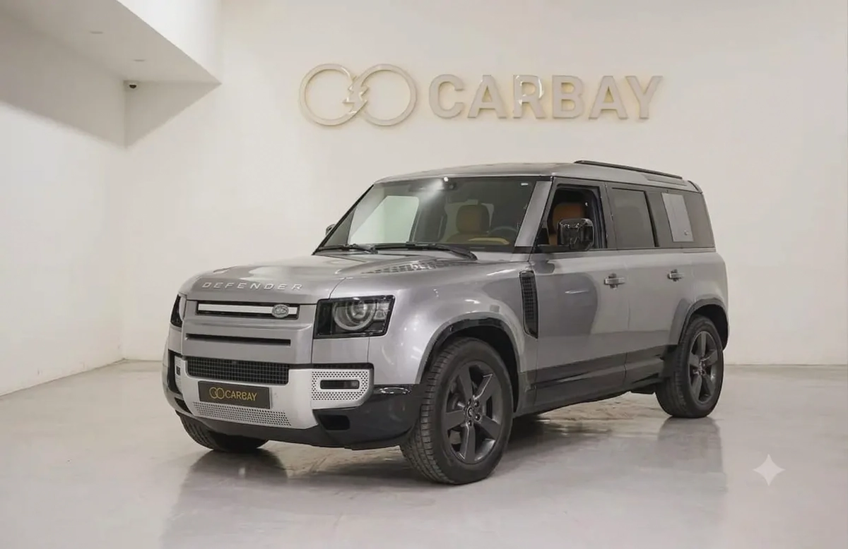AED 5154 PM | LAND ROVER DEFENDER HSE P400 2024 | AGENCY WARRANTY TILL MARCH 2029 | SERVICE PACKAGE