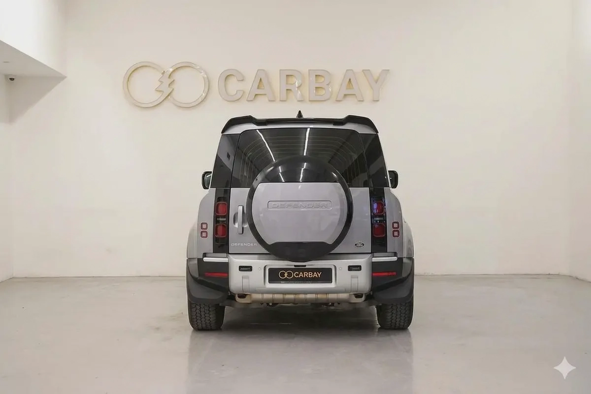 AED 5154 PM | LAND ROVER DEFENDER HSE P400 2024 | AGENCY WARRANTY TILL MARCH 2029 | SERVICE PACKAGE-6-6
