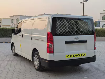 Toyota Hiace 2021 Panel Van GCC Specs - Premium Condition Low KM Avaliable With Bank Finance-14