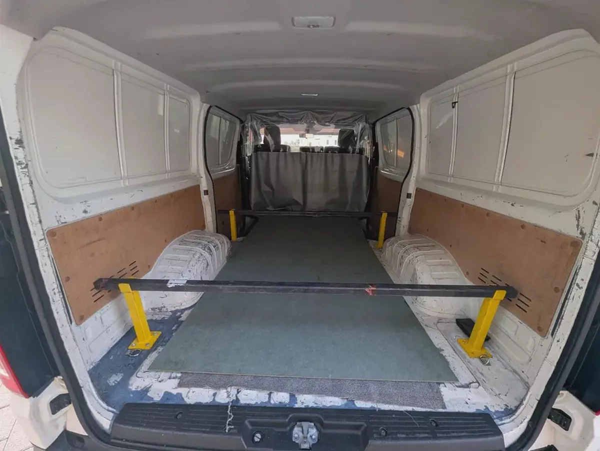 Toyota Hiace 2021 Panel Van GCC Specs - Premium Condition Low KM Avaliable With Bank Finance-12-12