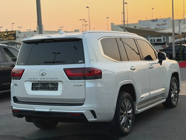 Toyota Land Cruiser 2024 VXR GCC Specs - تويوتا لاند كروزر 2024 VXR توين تيربو