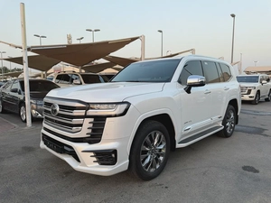 Toyota Land Cruiser 2024 VXR GCC Specs - تويوتا لاند كروزر 2024 VXR توين تيربو