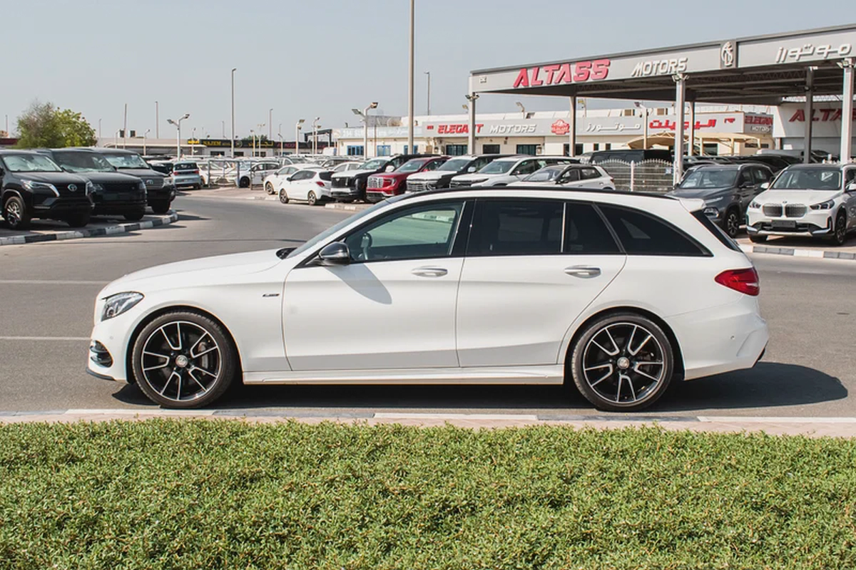 2016 - BENZ C450 STATION - SUPER CLEAN - LIKE NEW - ONLY 25,000 KM-4-4