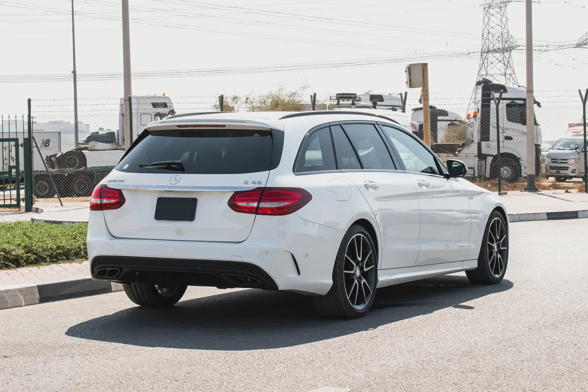 2016 - BENZ C450 STATION - SUPER CLEAN - LIKE NEW - ONLY 25,000 KM-7-7
