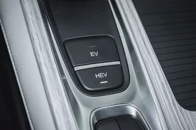 2YR WARRANTY | AED 1,300 PM | GCC | 1.5L PLUG-IN HYBRID | 1,200KMS RANGE-14