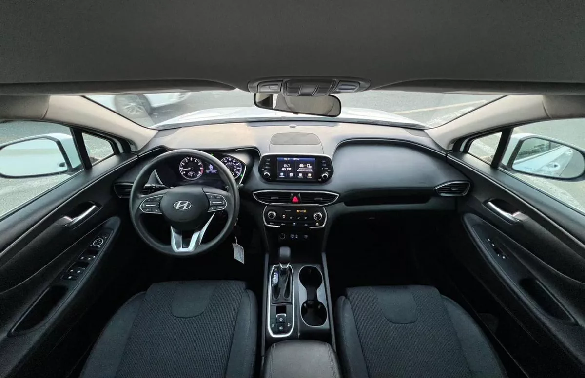 Hyundai Santa Fe 2020 Hyundai Santafe FE ,SE 2.4L V4 - Rear Camera & Sensor - AWD 4x4 --9-0
