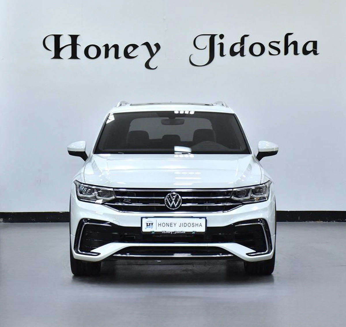 Volkswagen Tiguan R-Line 4Motion ( 2024 Model ) in White Color GCC Specs-6-6