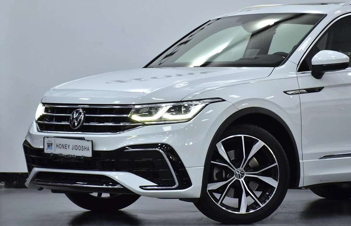 Volkswagen Tiguan R-Line 4Motion ( 2024 Model ) in White Color GCC Specs-4-4