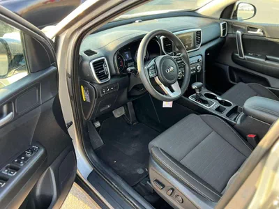 Kia Sportage LX 2020 Kia Spotage Mid-Option - 2.4L V4 - Rear Camera - Electric Seat-9